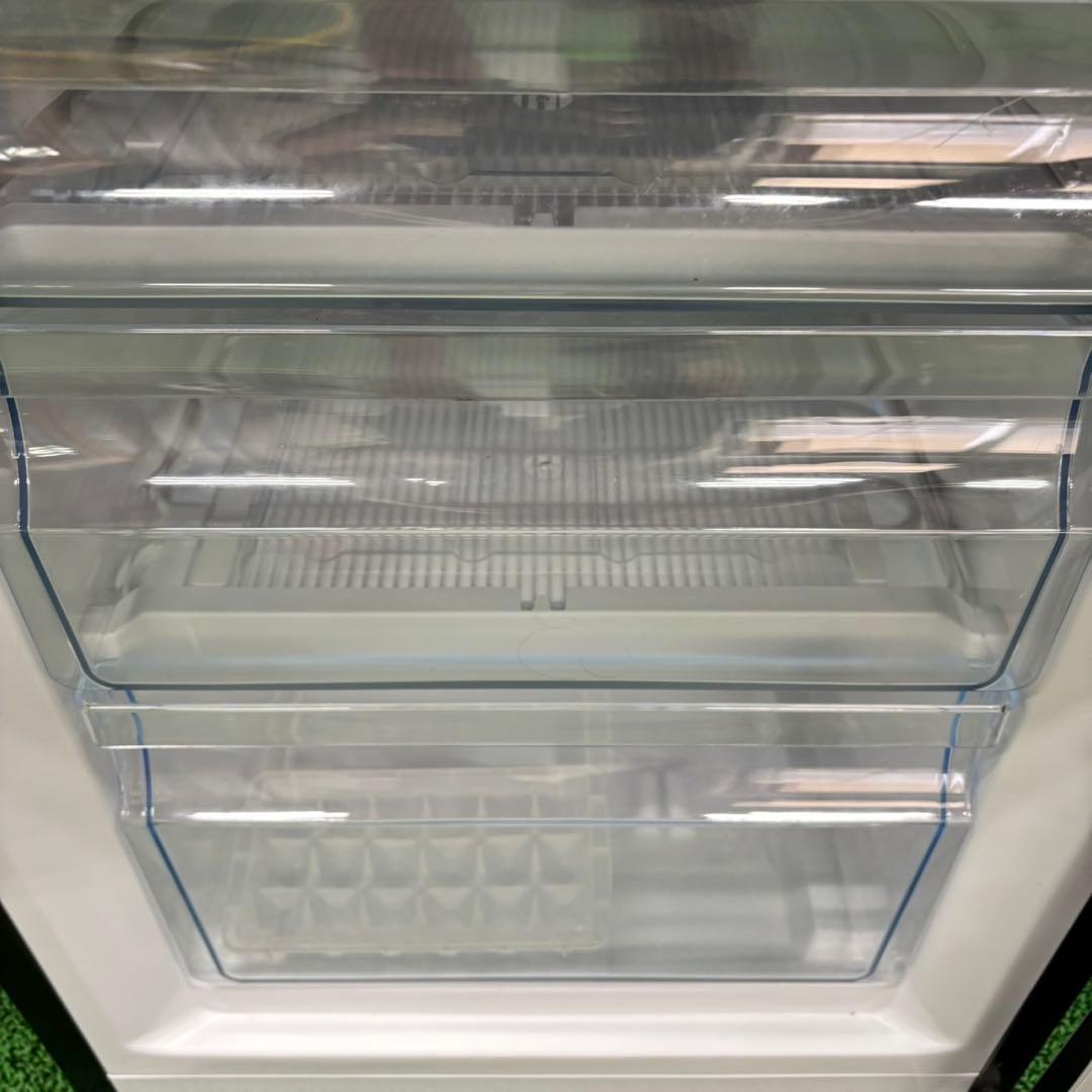 625 冷蔵庫　一人暮らし　ブラック　200L弱　極美品　小型　洗濯機販売も可