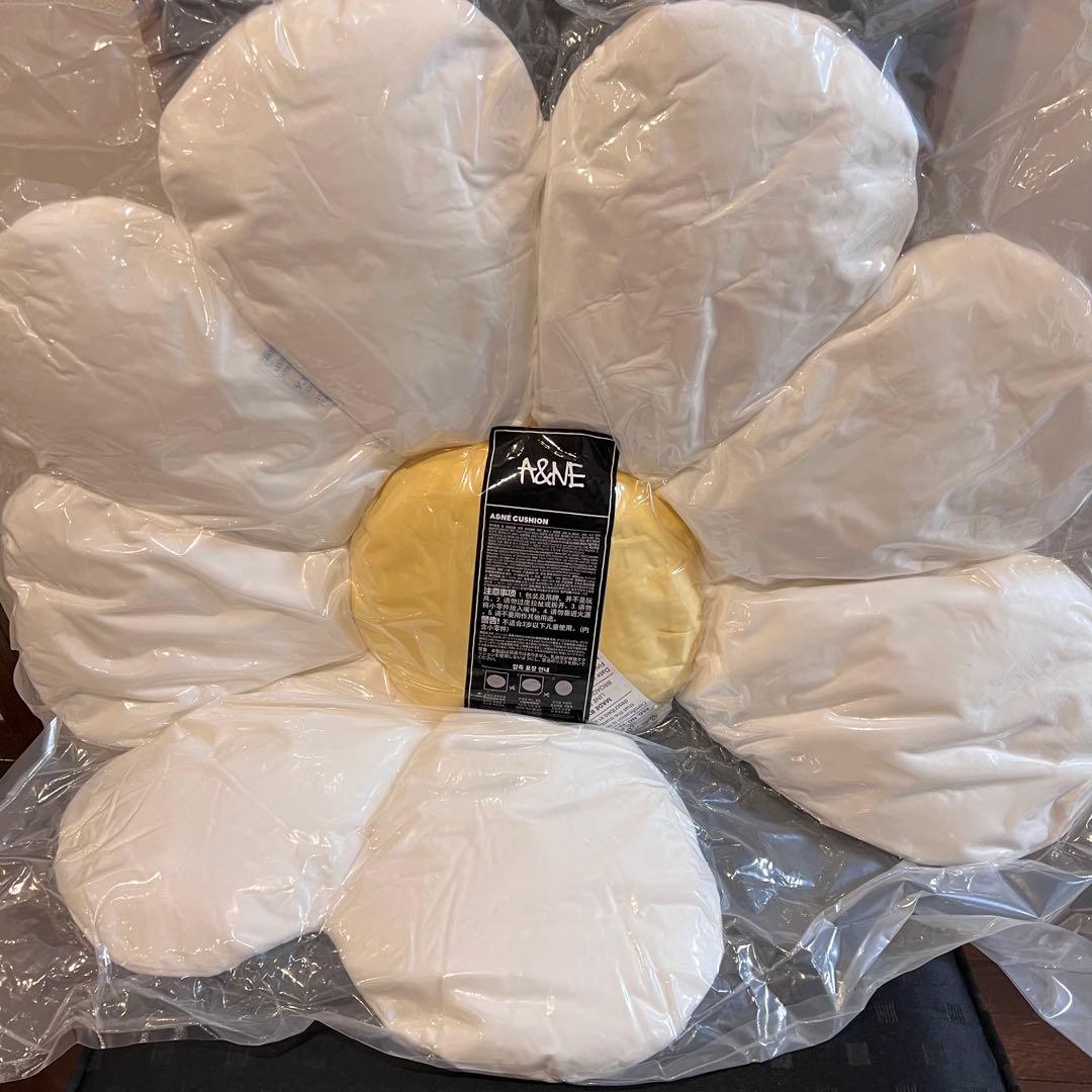 G-DRAGON ZO&FRIENDS ポップアップ　ZOA ジヨン クッション