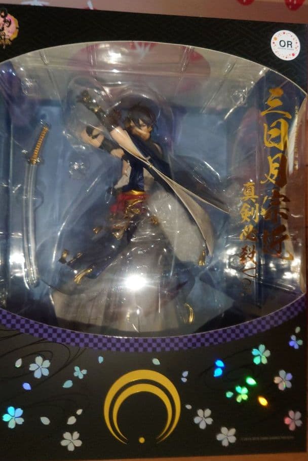 刀剣乱舞-ONLINE- 三日月宗近 真剣必殺Ver. 1/8 完成品フィギ