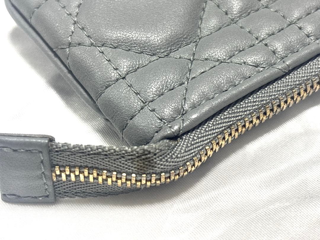 Christian Dior レディディオール　ケース　グレー