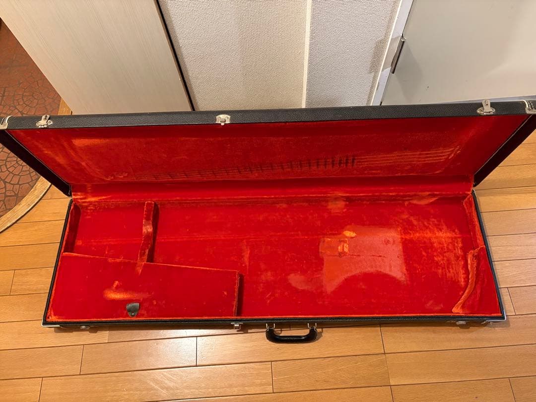 60〜70年代フェンダージャズベプレベ用ブラックトーレックスケース Fender