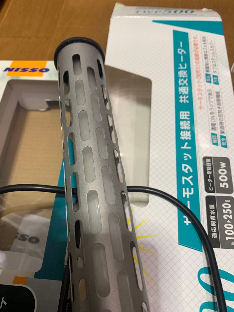 ヒーター&サーモ ニッソー シーパレックス600 エヴァリス500W Amazon