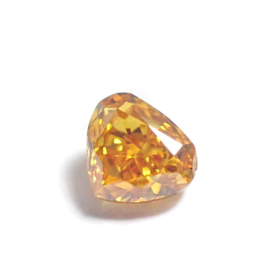 【入手困難】0.438 ファンシー ビビッド オレンジ イエロー ダイヤモンド