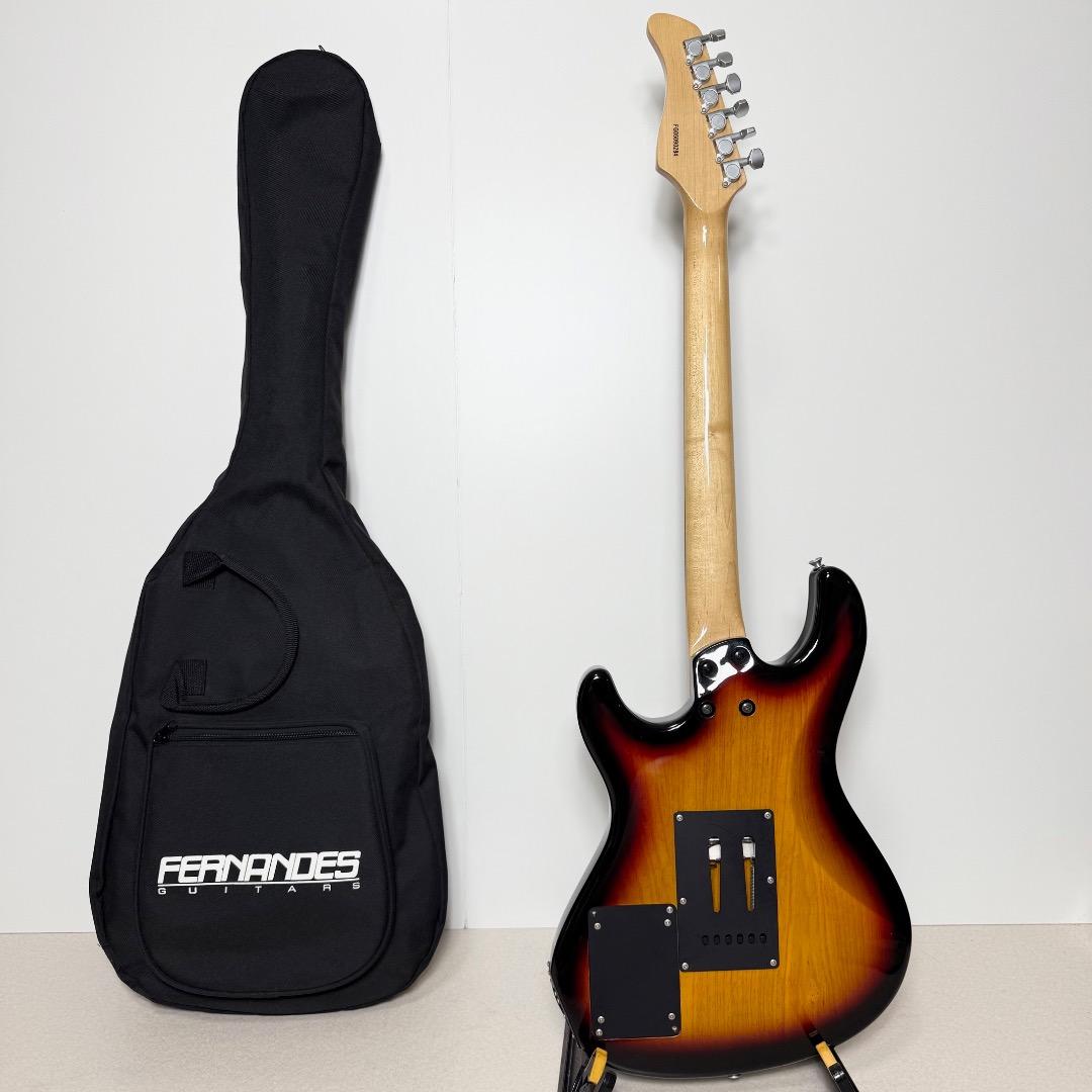 Fernandes ARS-ULT Ultimaエフェクター内蔵エレキギター
