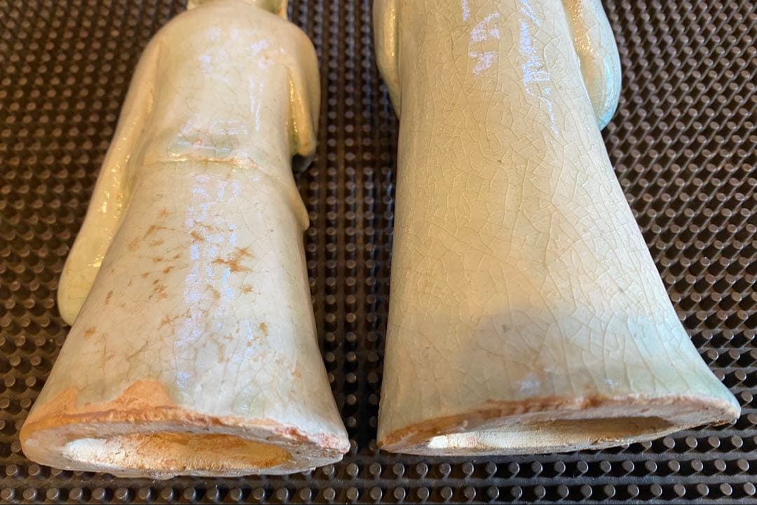 中国 青磁人物像ペア・鑑賞ケース付 ・ヴィンテージ レア ・中国 台湾茶器