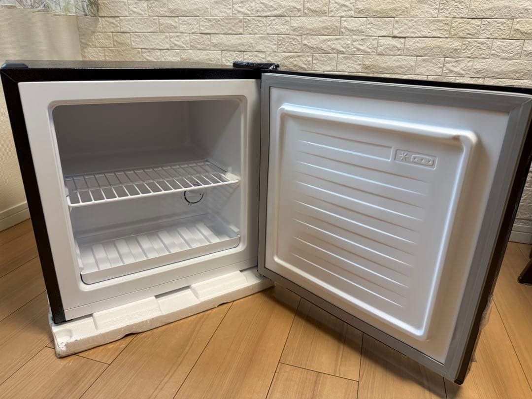 MAXZEN 冷凍庫　31l JR031ML01GM