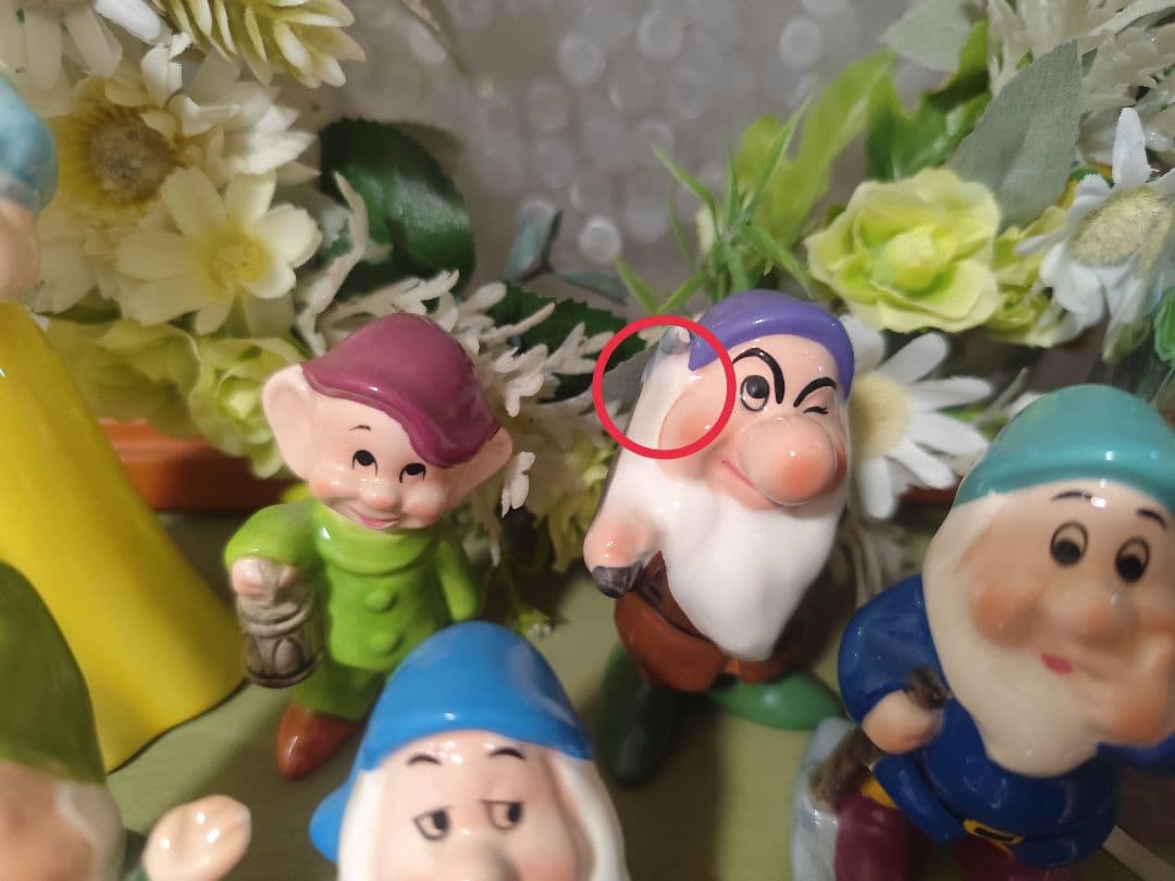 白雪姫 七人のこびと 陶器 置物 ディズニーランド ディズニー - メルカリ