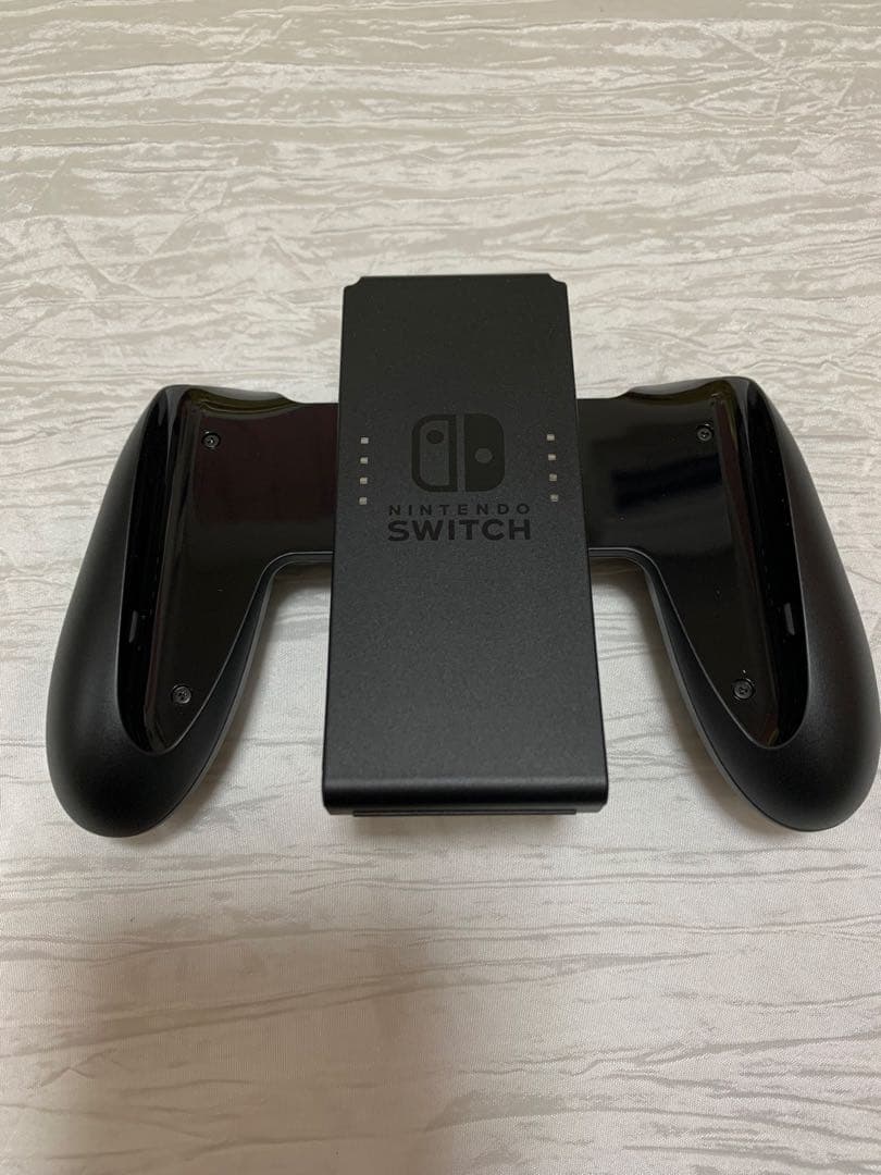 【美品】NintendoSwitchグレー キャリングケース付き