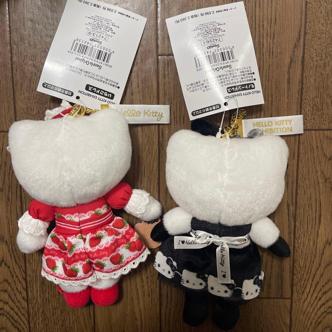 ハローキティ展 マスコットキーホルダー モノトーンドレス いちごドレス