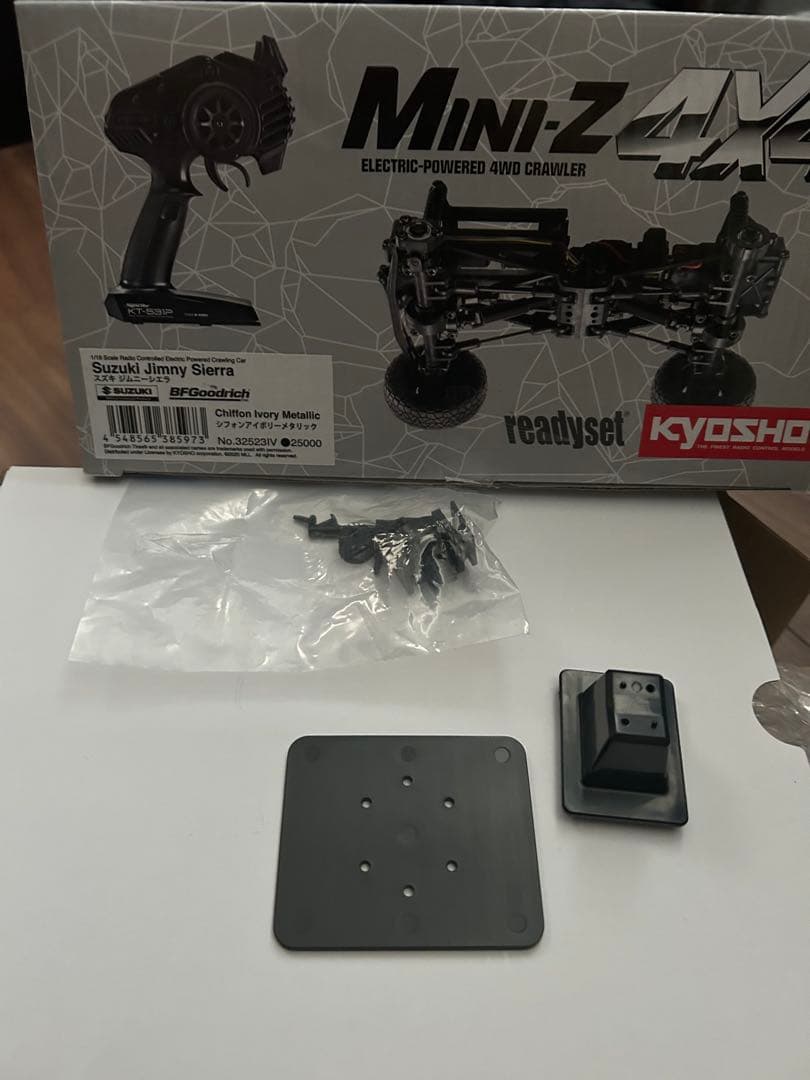 ミニッツ4×4 ジムニーシエラ　京商　ミニッツ