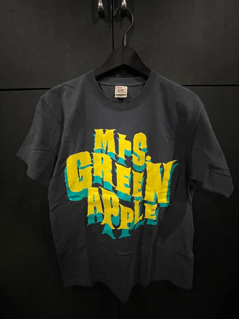 Mrs. GREEN APPLE Tシャツとタオル