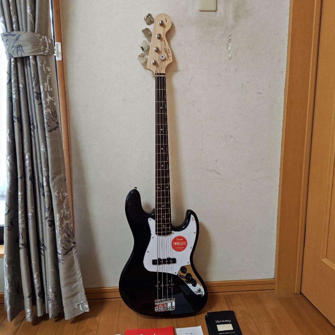 美品　Fender Squier　ブラックエレキベース　島村楽器 美品 Fender Squier ブラックエレキベース 島村楽器
