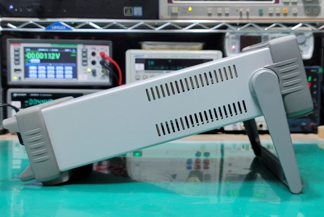 Agilent E3642A 0-8V 5A 0-20V 2.5A DC電源