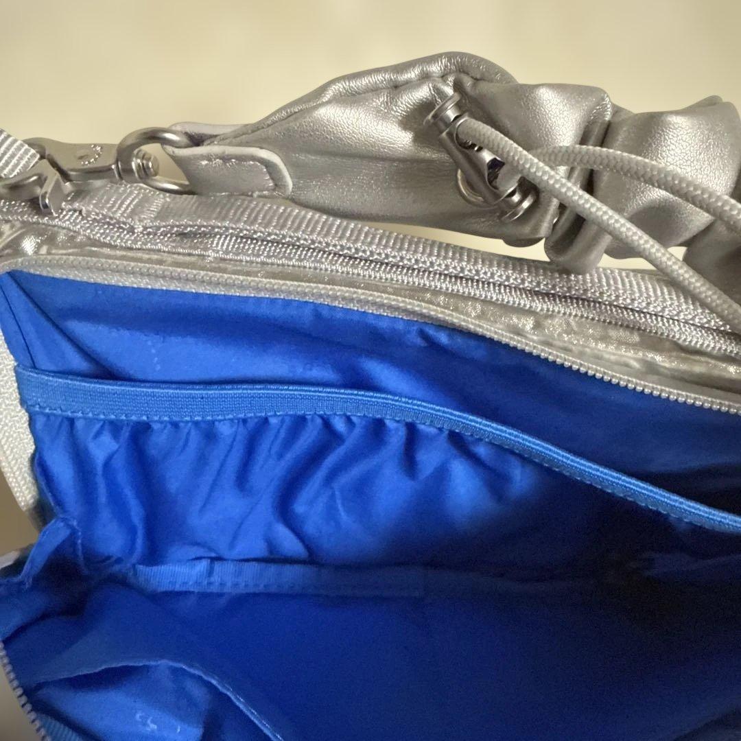 topologie トポロジー ボトルサコッシュ　バンジー シルバー