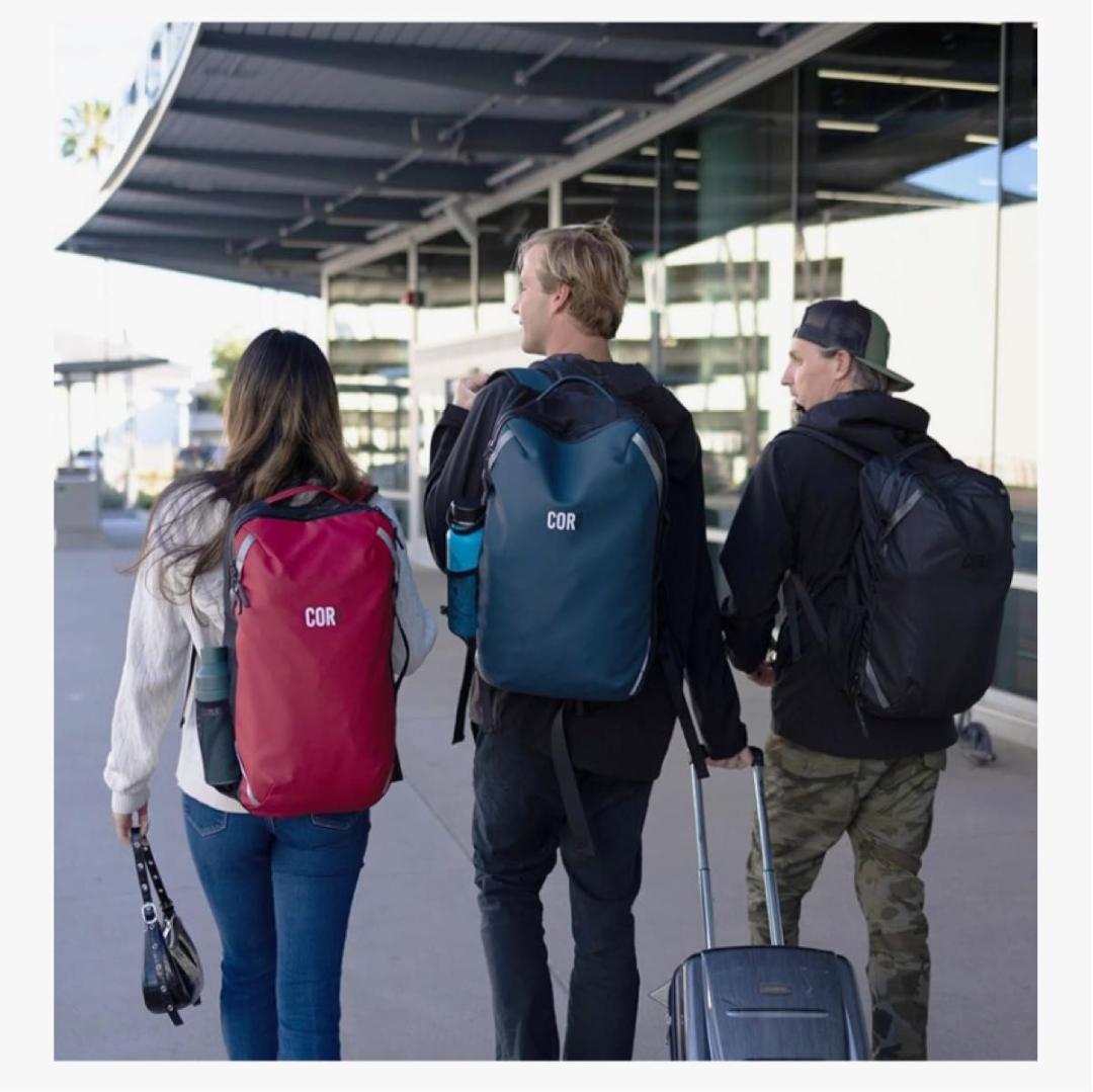 COR Surf】 機内持ち込み可 レッド 28Lトラベル バックパック