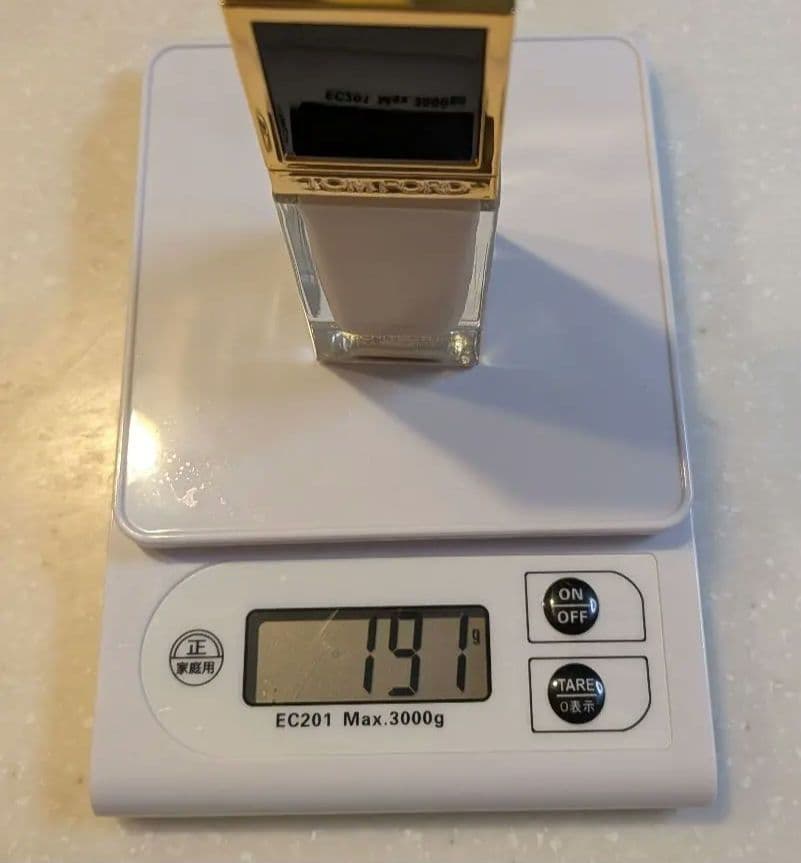 ⭐️本日限定価格⭐️TOMFORDアーキテクチャーラディアンスハイドレーティング