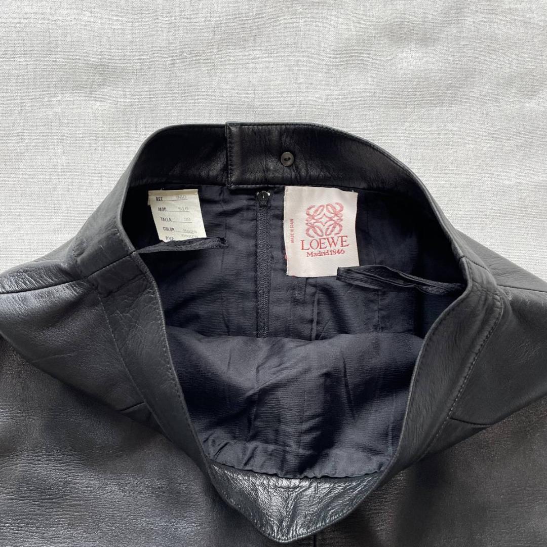 美品　ロエベ　ラムレザースカート　Aラインシルエット　36　S　羊革 ひざ丈