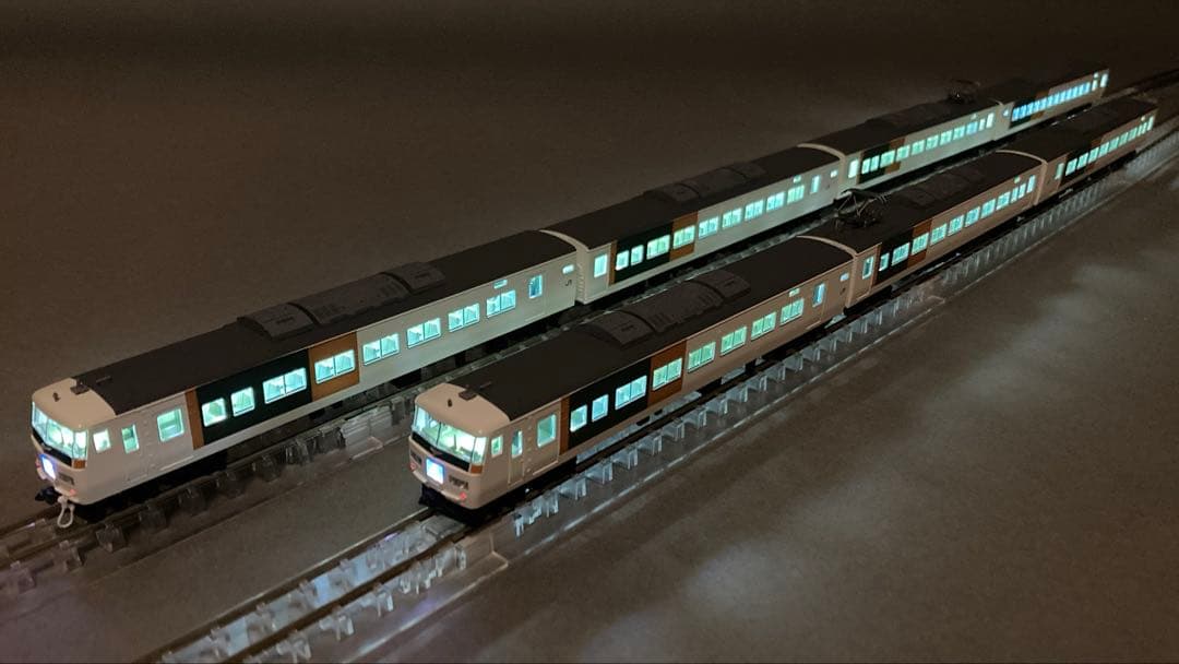 えんちゃん 室内灯付 185系200番台 新塗装 TOMIX 98398