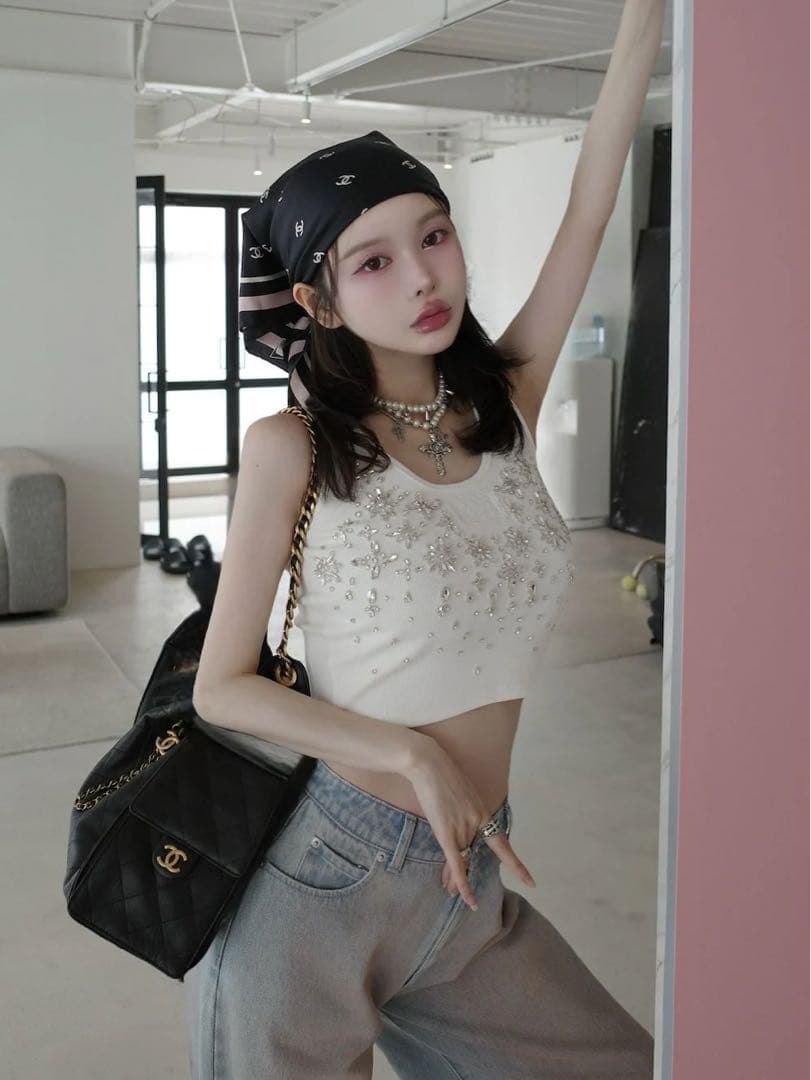 新品タグ付き ホワイト ダーリッチ ジュエリーリブノースリトップス F