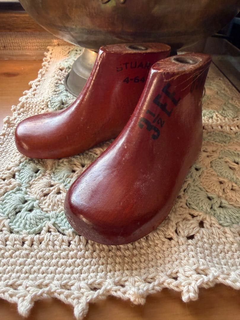 アンティーク木製靴型 子供ブーツ型 飴色レア 3 1/2E E シューモールド 楽天市場】シューモールド A 子供用 アンティーク 靴型 ベビー