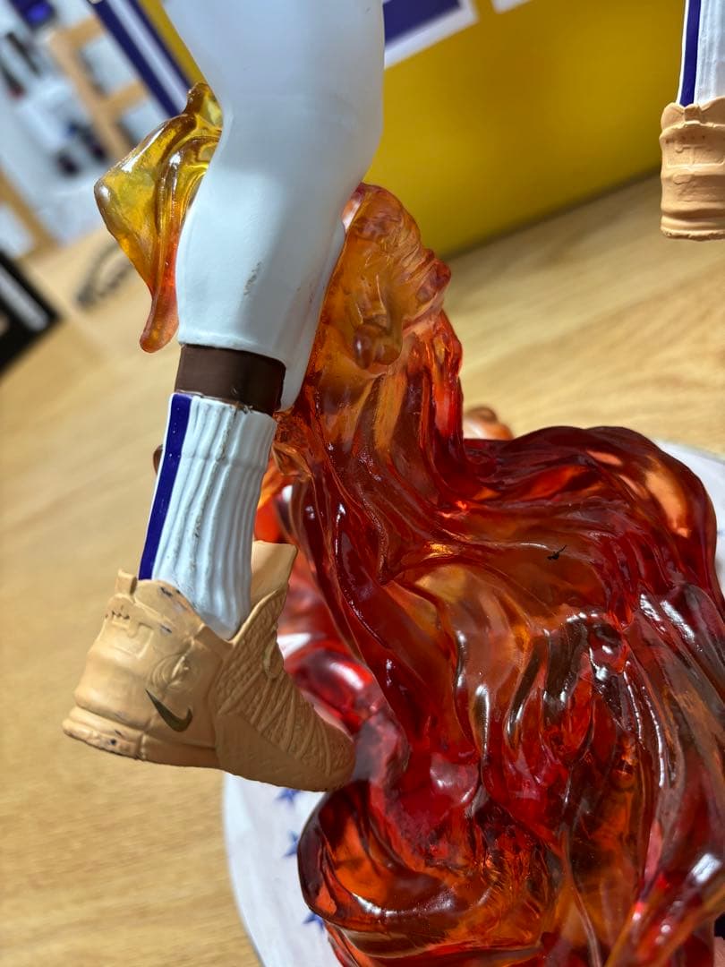 レブロン・ジェームズ　フィギュア　特大サイズ　NBA 40cm