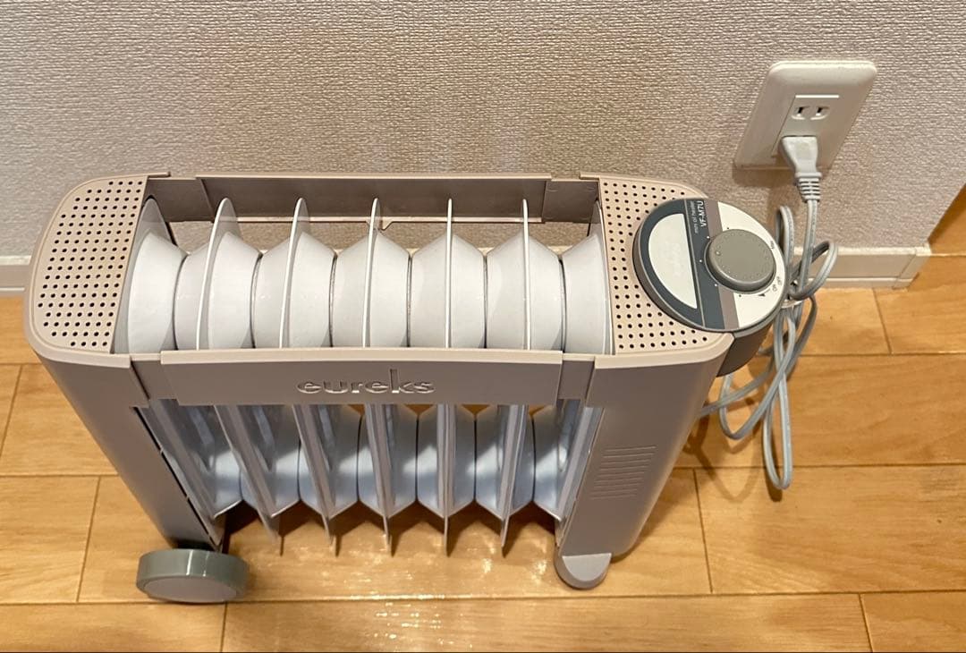 美品】eureks ミニオイルヒーター VF-M7U - メルカリ