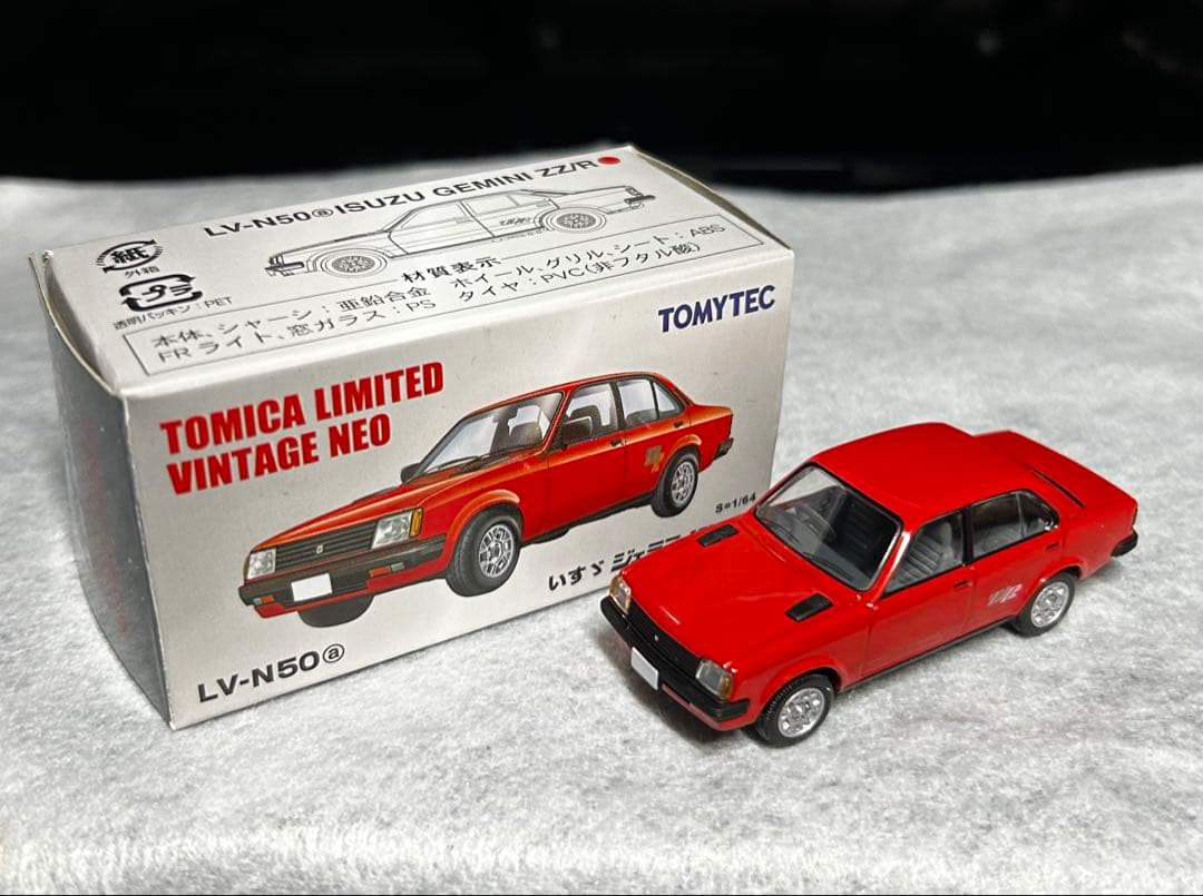 TOMICA LIMITED VINTAGE ミニカー　スポーティーカー