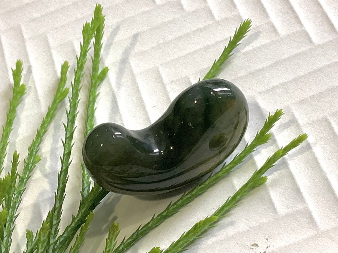 ✳絶品‼️濃厚青緑の碧玉 出雲石勾玉 最高級品 幻の