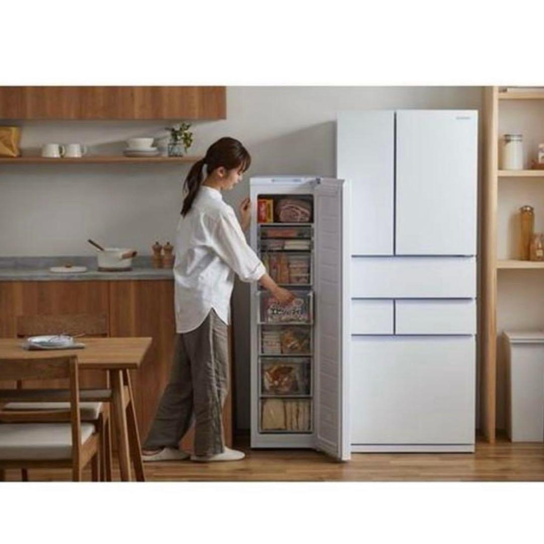 120L IRIS OHYAMAスリム冷凍庫　IUSN-S12A-W