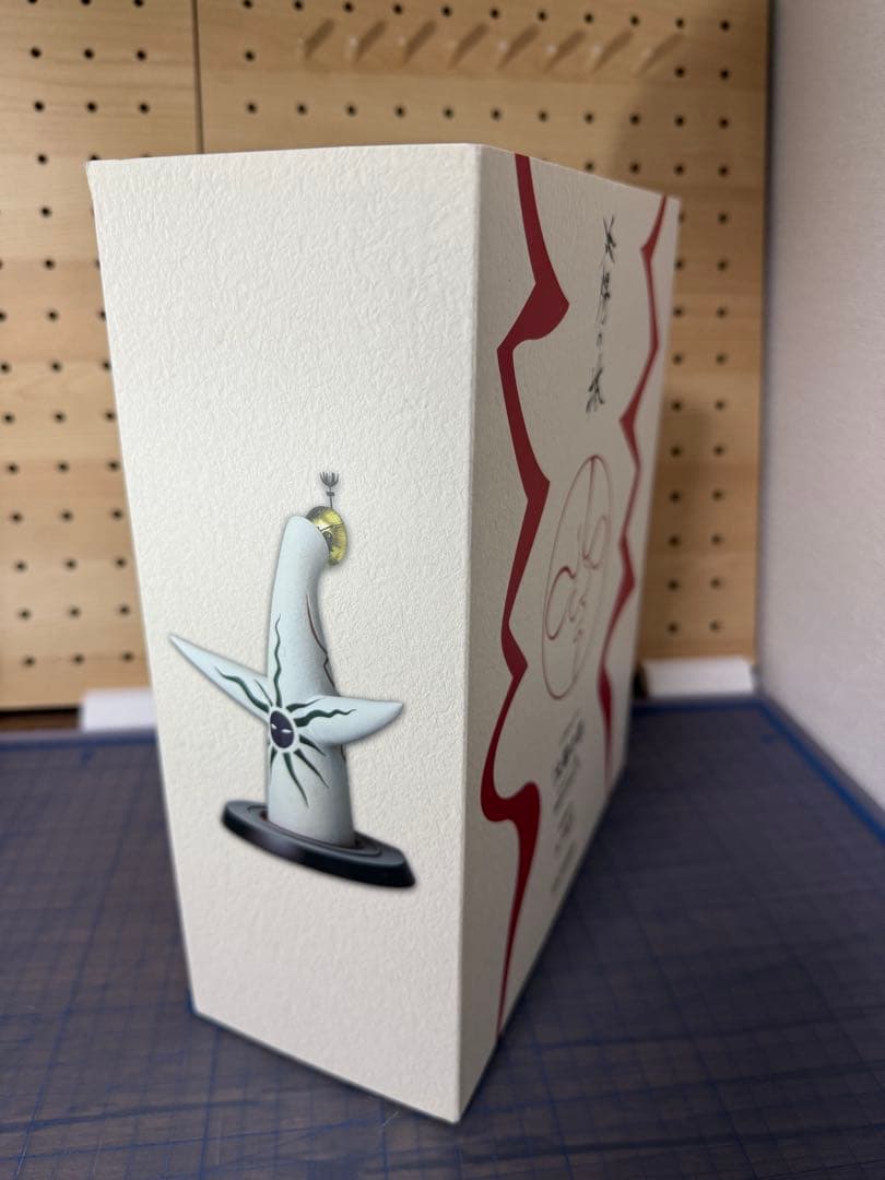 太陽の塔 1/350 ソフトビニール製塗装済完成モデル