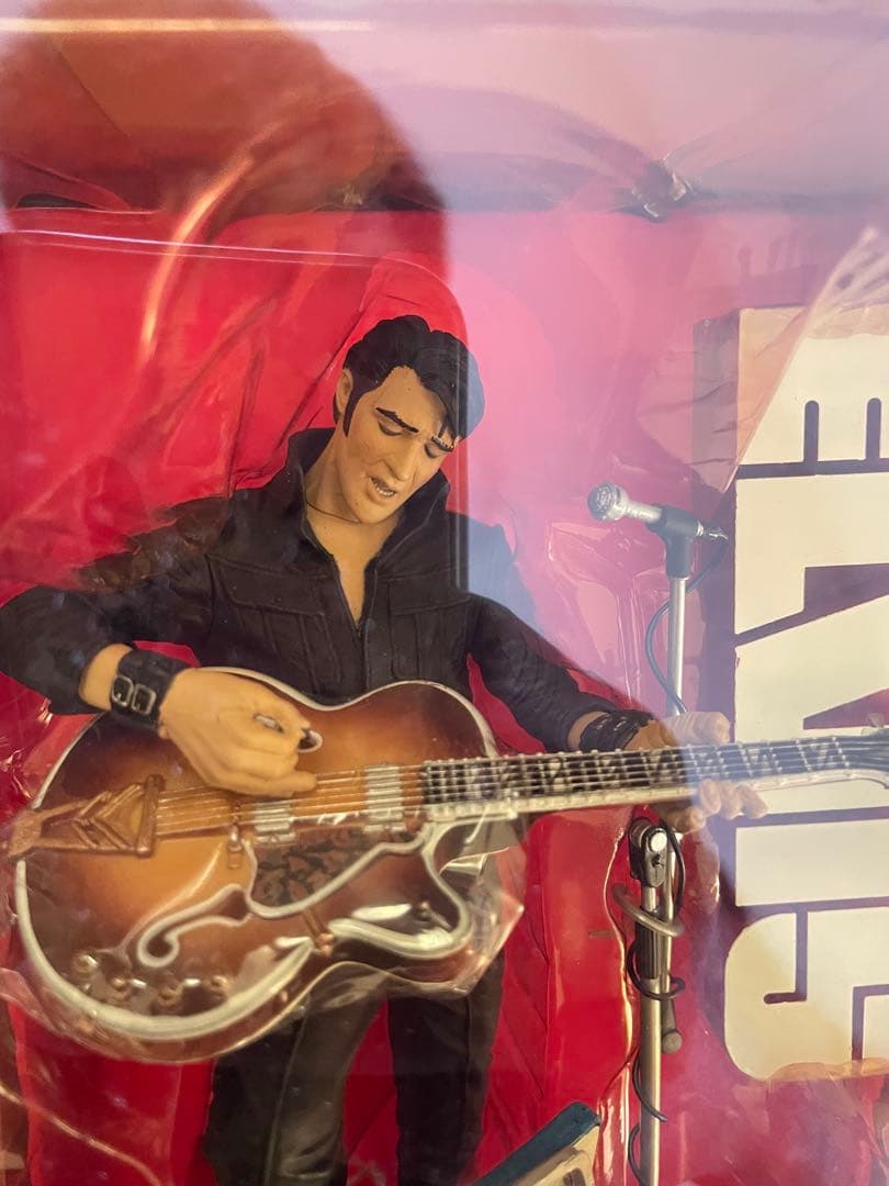 エルビス・プレスリー　フィギュア　未開封品