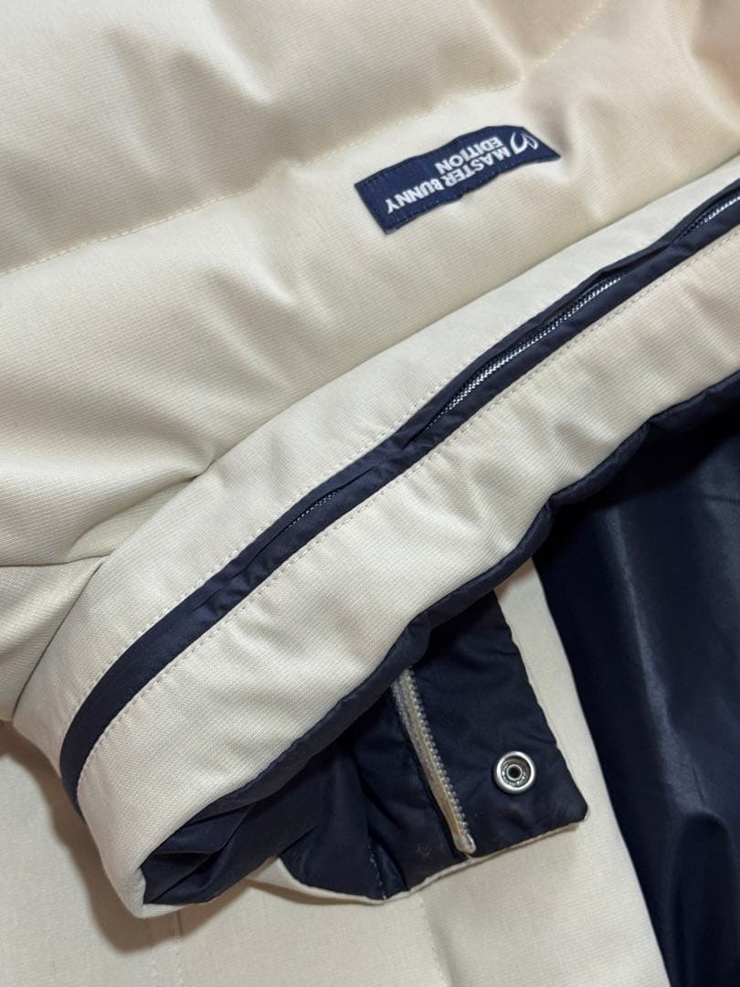 【極美品】マスターバニー　ホワイト キルティングベスト　フード付き