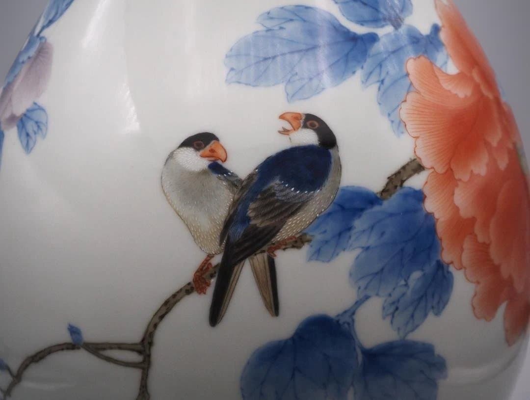 真葛香山 宮川香山 青華釉下彩花瓶 4鳥牡丹図 台付き