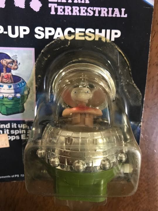 E.T. UFOから飛び出るおもちゃ