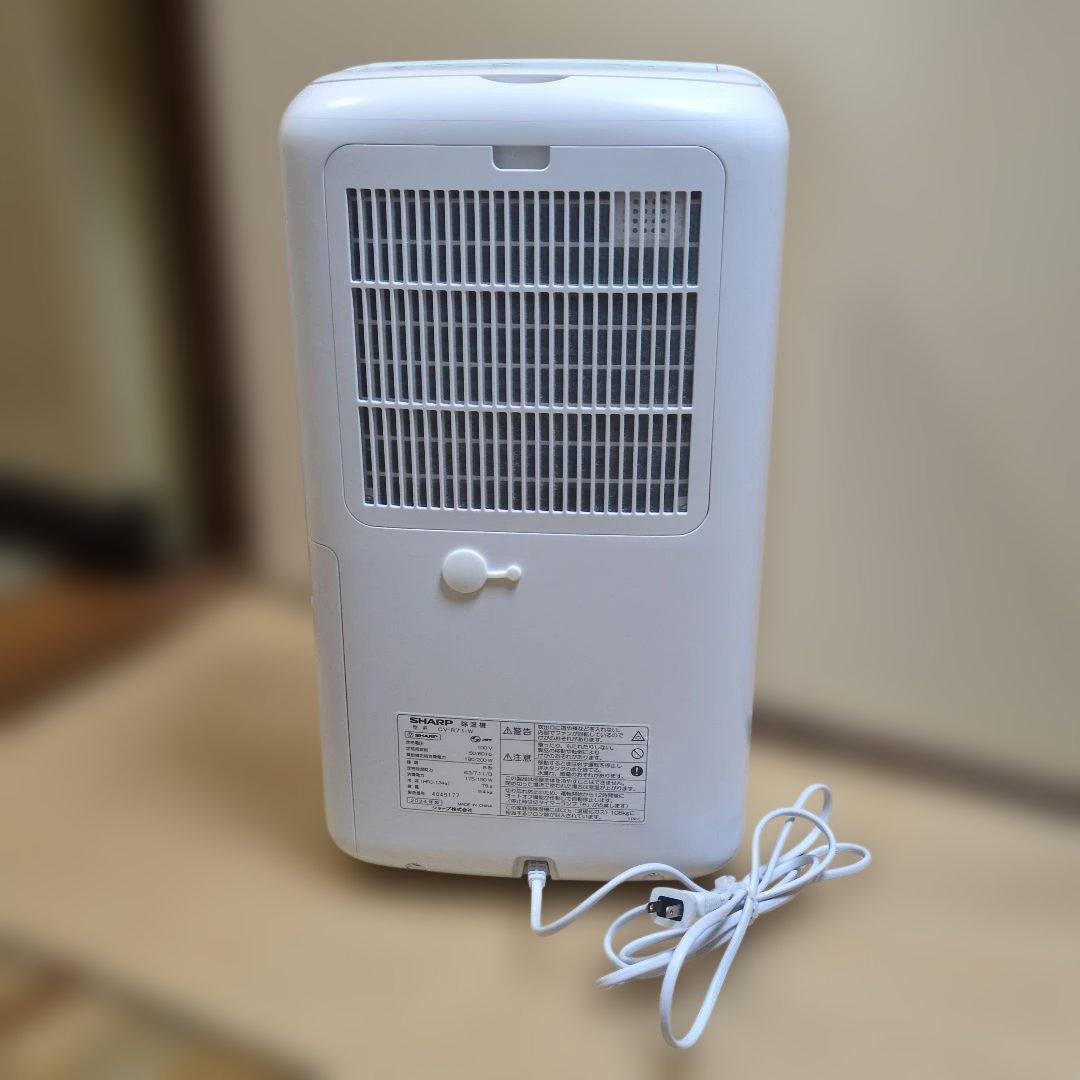除湿機 CV-R71-W シャープ 2024年製 プラズマクラスター 衣類乾燥機