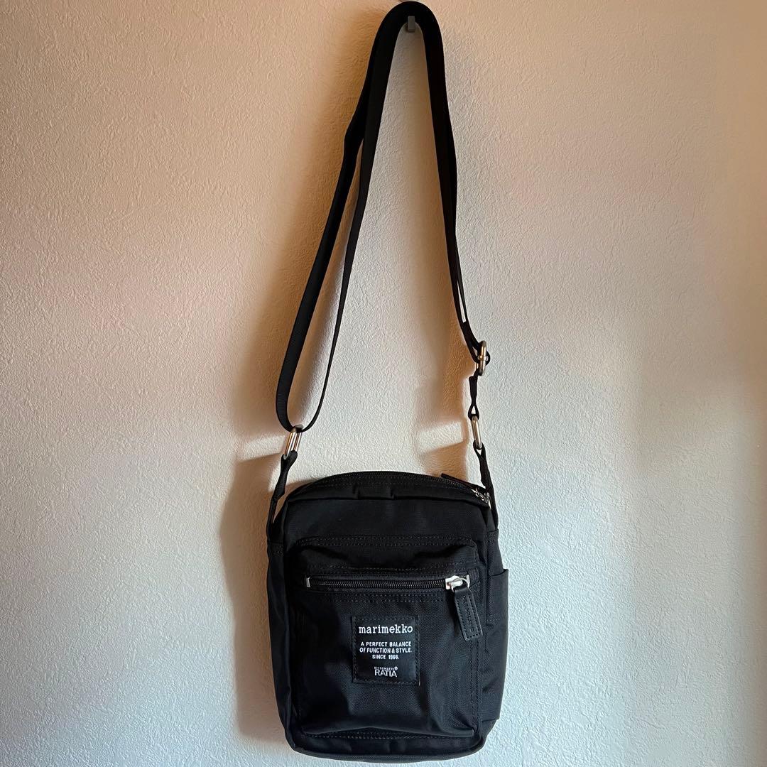 marimekkoマリメッコ Cash&Carryショルダーバッグ サコッシュ