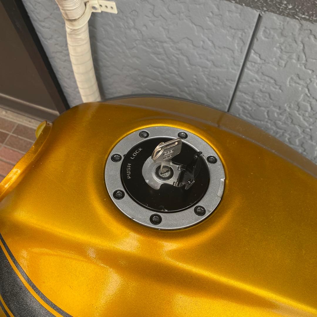 CB400four nc36タンクとサイドカバー nc36 タンク サイドカバー