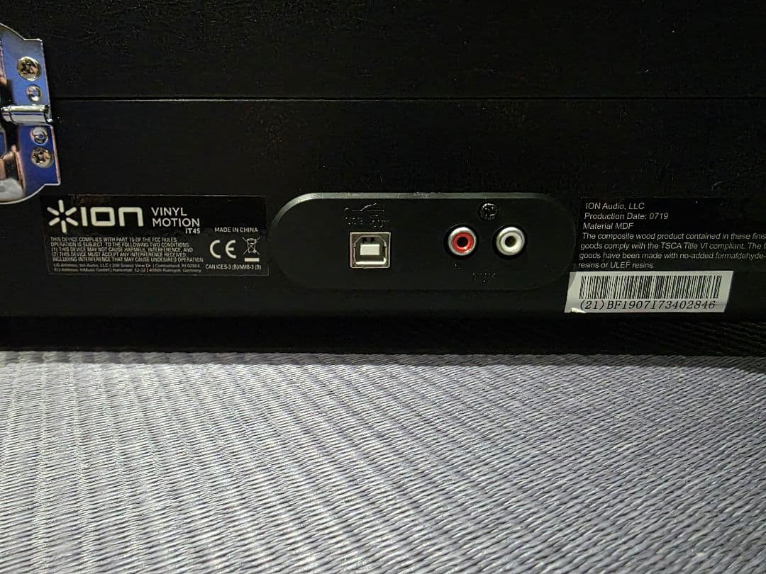 c*s様 LUNA SEA 30th ポータブルスーツケースターンテーブル - メルカリ