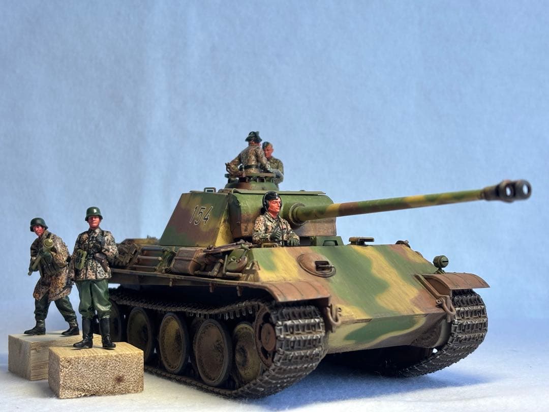 1／３５ドイツ陸軍パンサーG型戦車プラモデル完成品