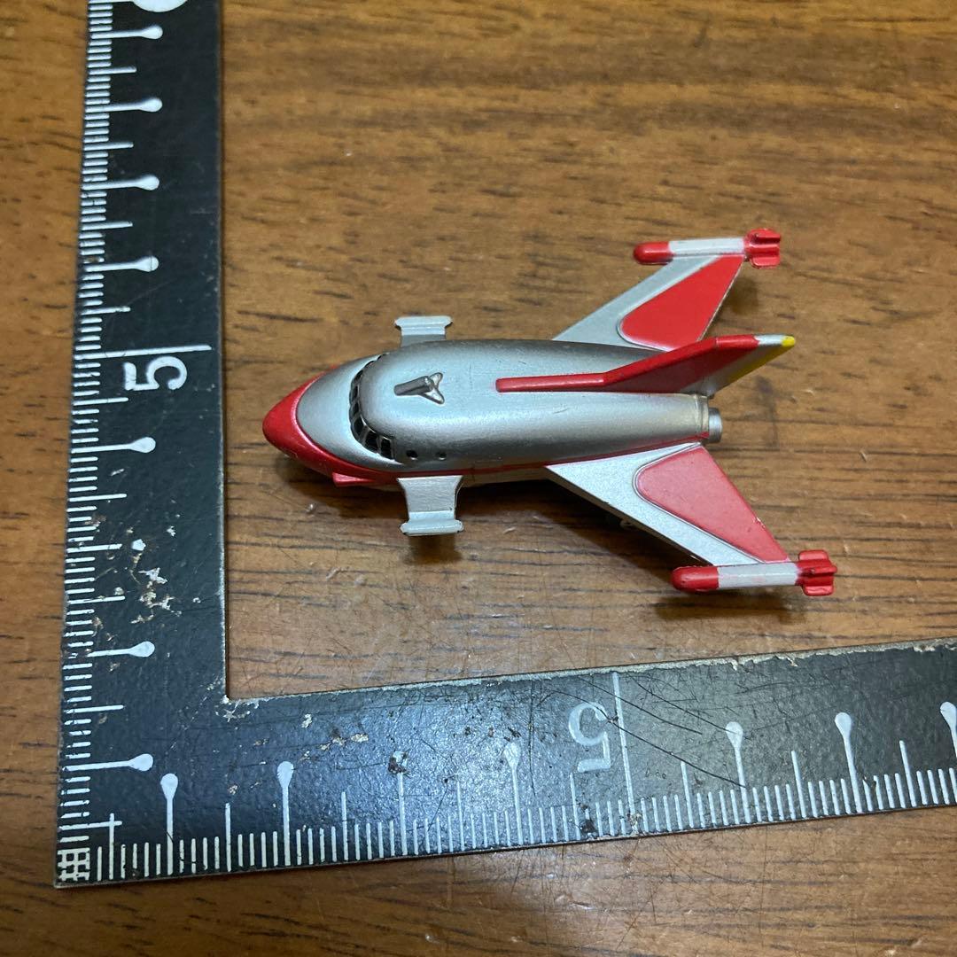 ウルトラマンシリーズ 飛行機型フィギュア 約5cm