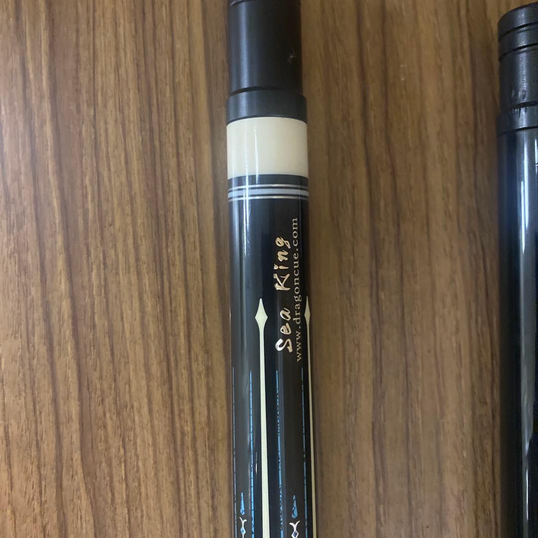 ビリヤードキュー と　ブレイクキュー