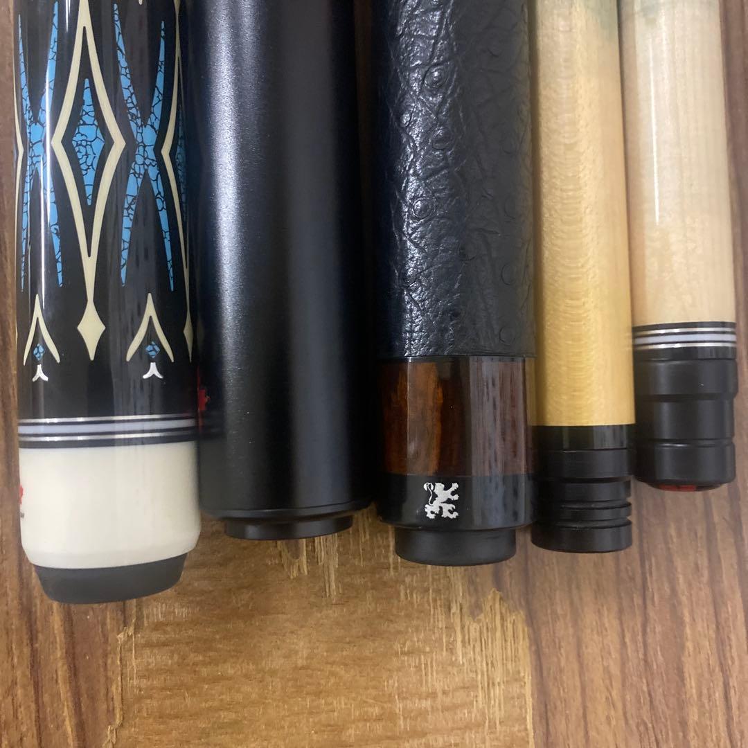 ビリヤードキュー と　ブレイクキュー