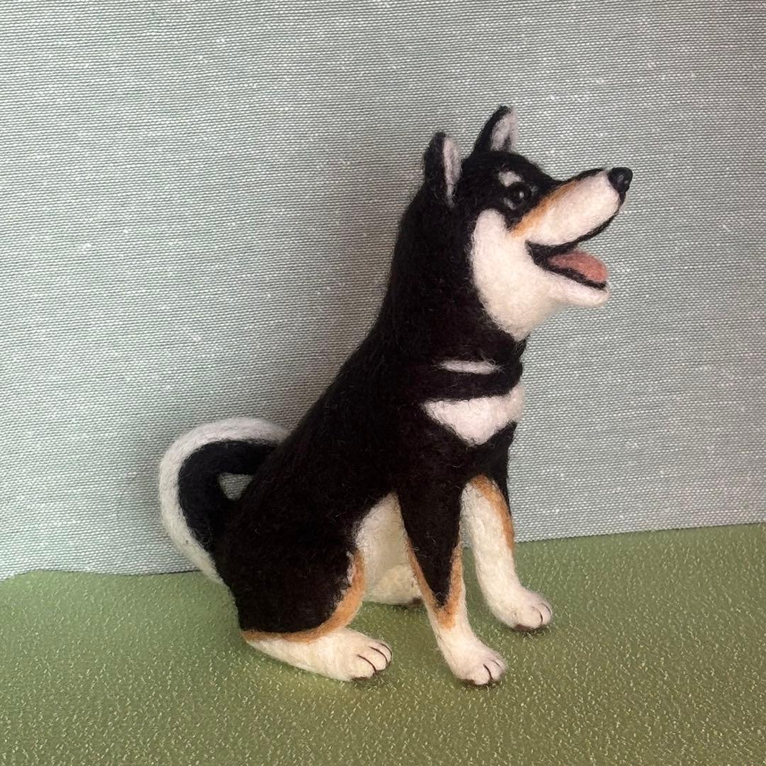 柴犬 黒柴 羊毛フェルト ハンドメイド No.104 柴犬 黒柴 羊毛フェルト