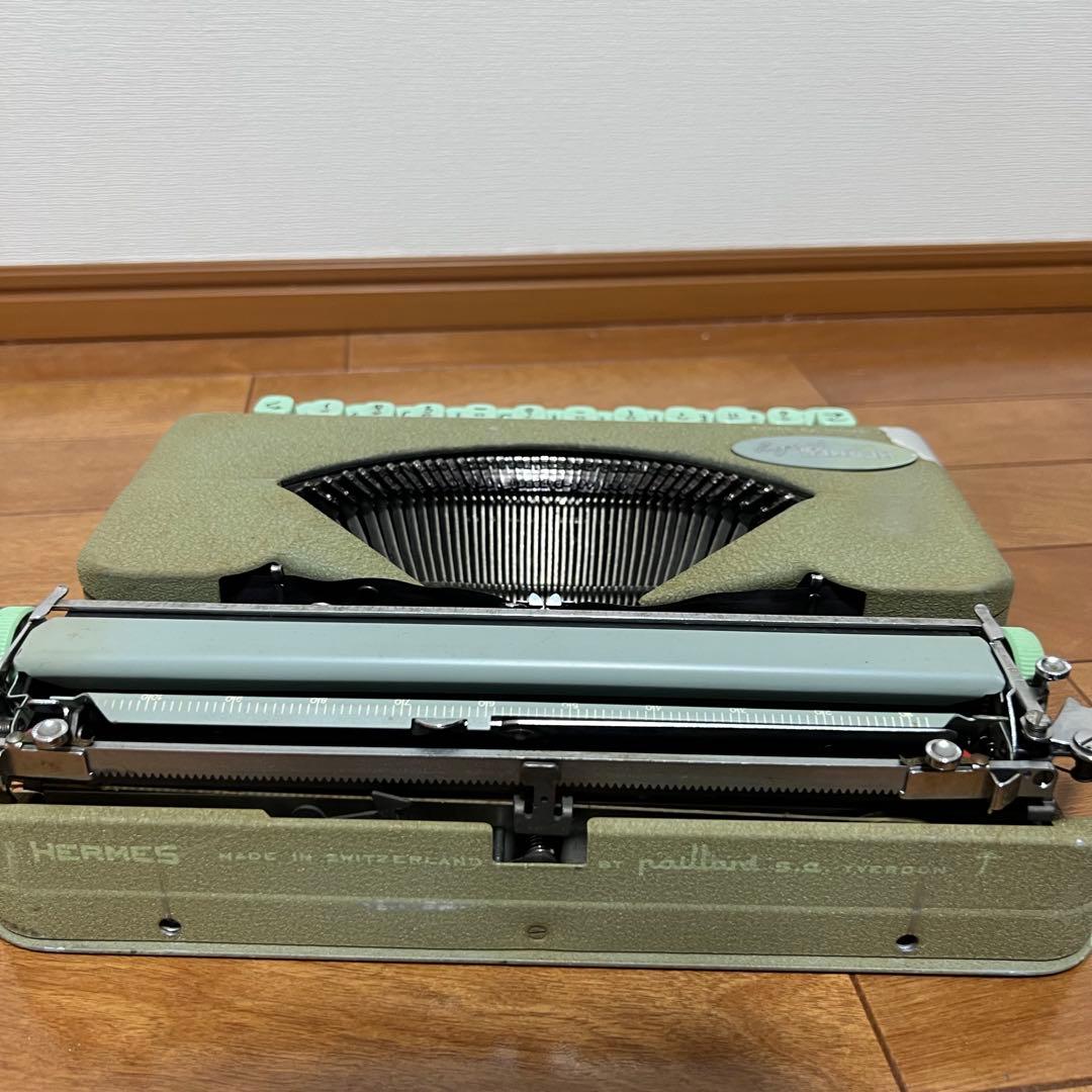 HERMES タイプライター レトロ ヴィンテージ アンティーク スイス製