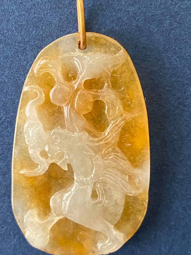 翡翠・彫刻ペンダントヘッド・ドラゴン・龍 オンライン 通販