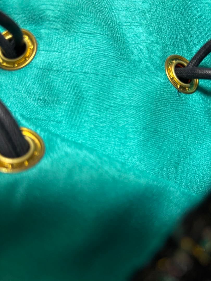 charmant sac ブラック　ラメ、スパンコール付き巾着バッグ