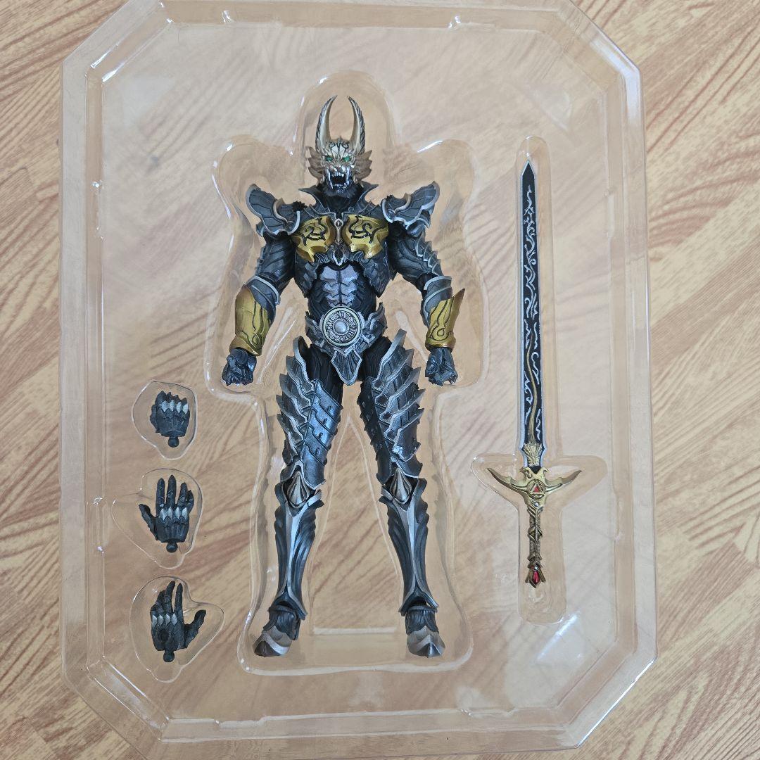 牙狼　GARO　魔戒可動　黄金騎士ガロ　流牙ver