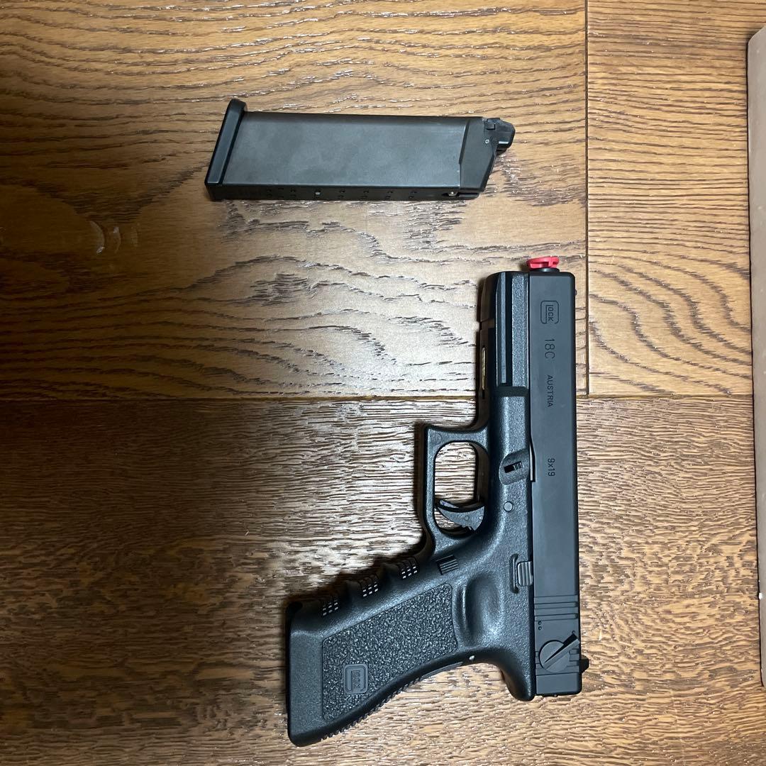 N*V様 東京マルイ グロック18c ガスガンとスピードローダー - メルカリ
