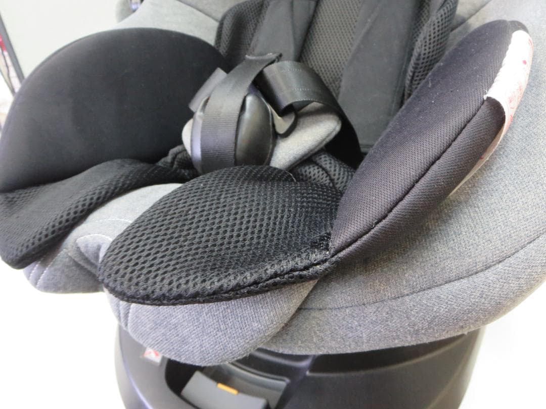 カーニエールベベクルット4iプレミアムⅢ　チャイルドシートISOFIX対応