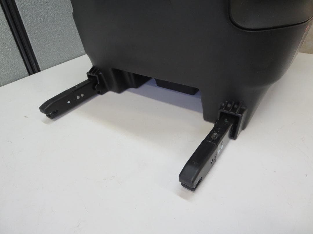 カーニエールベベクルット4iプレミアムⅢ　チャイルドシートISOFIX対応